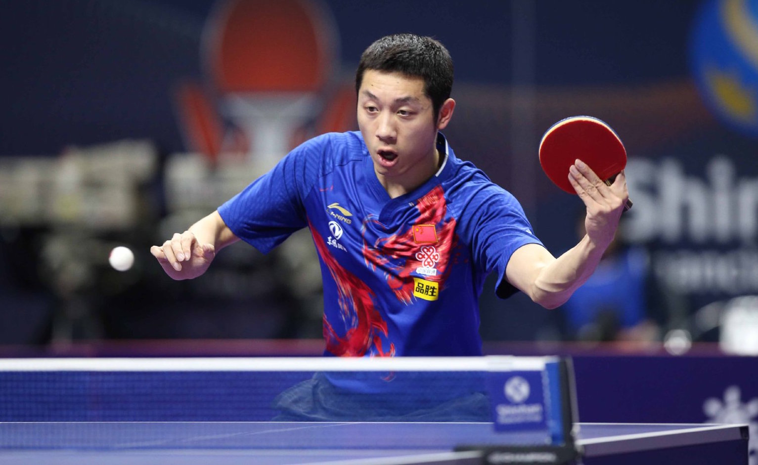 有的来自球 有的来自球