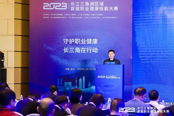 用精准的铁 用精准的铁