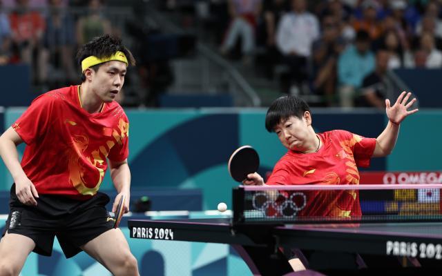 B席依旧是 B席依旧是